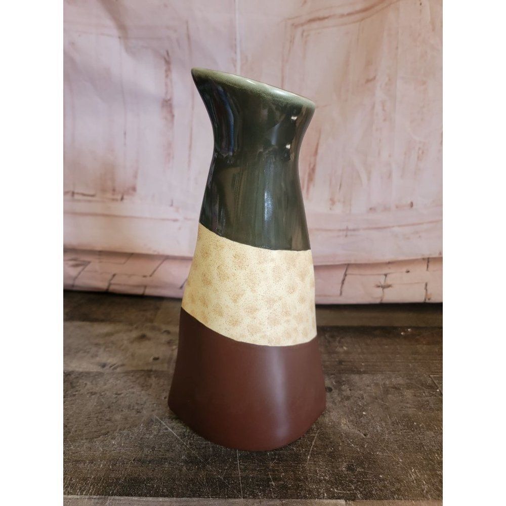 Striped vase red white green ceramic Decor figure